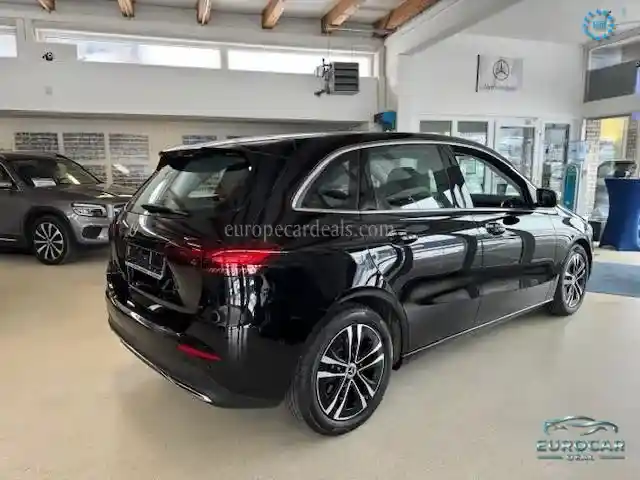 Mercedes-Benz B 200