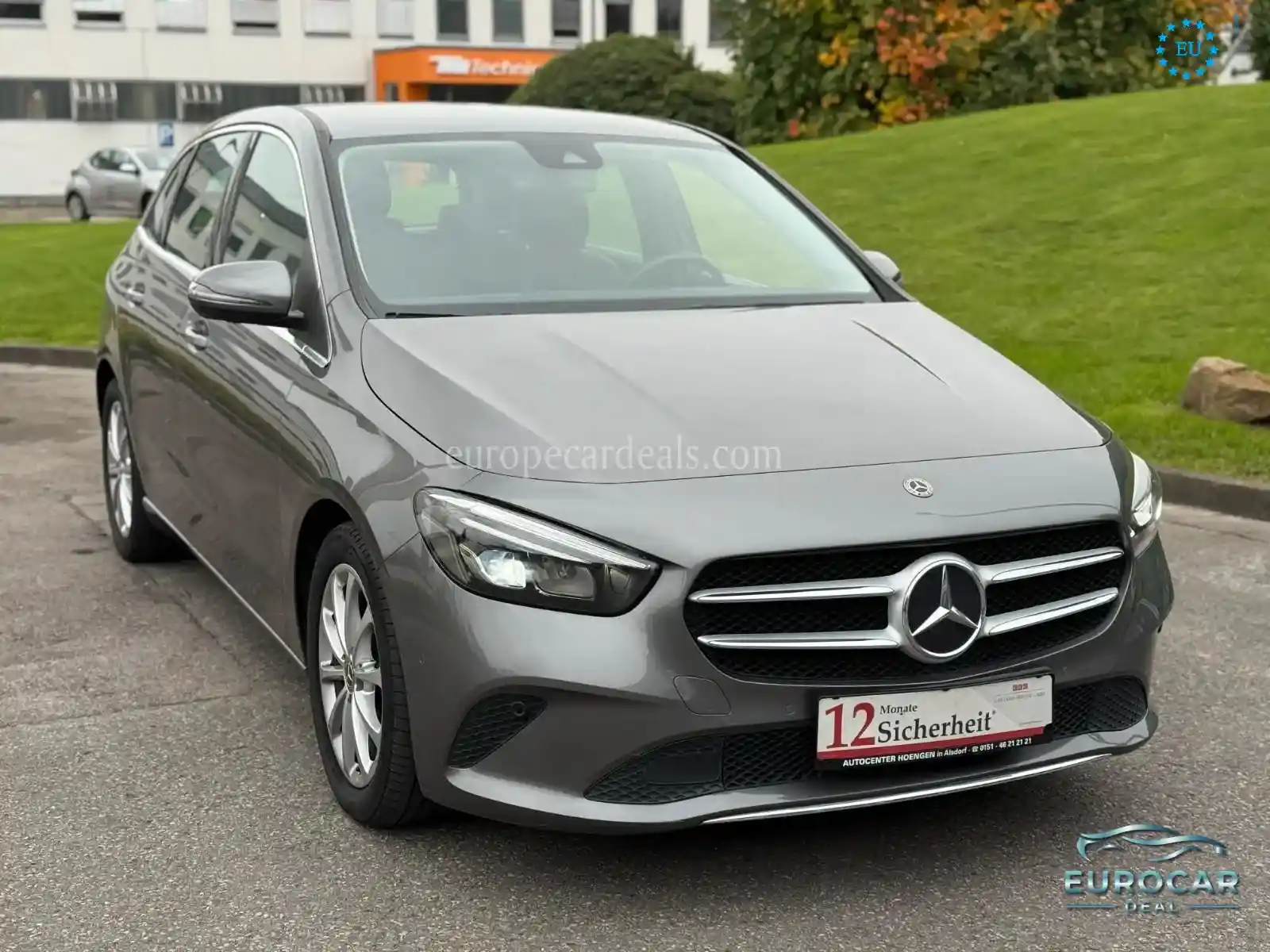 Mercedes-Benz B 180