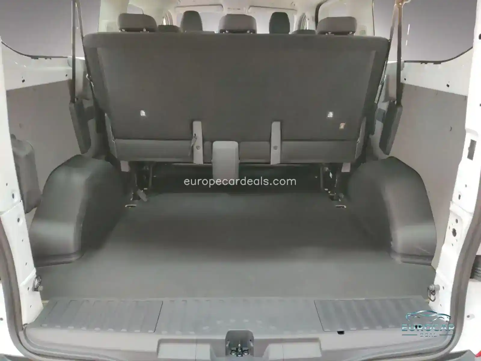 Volkswagen T7 Kombi
