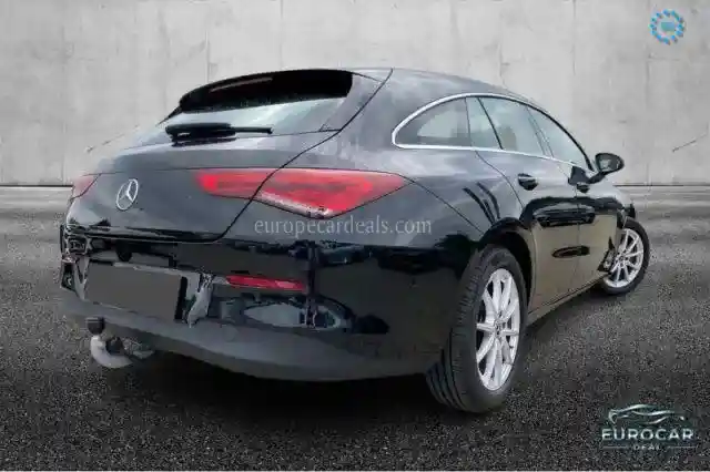 Mercedes-Benz CLA 200 Shooting Brake