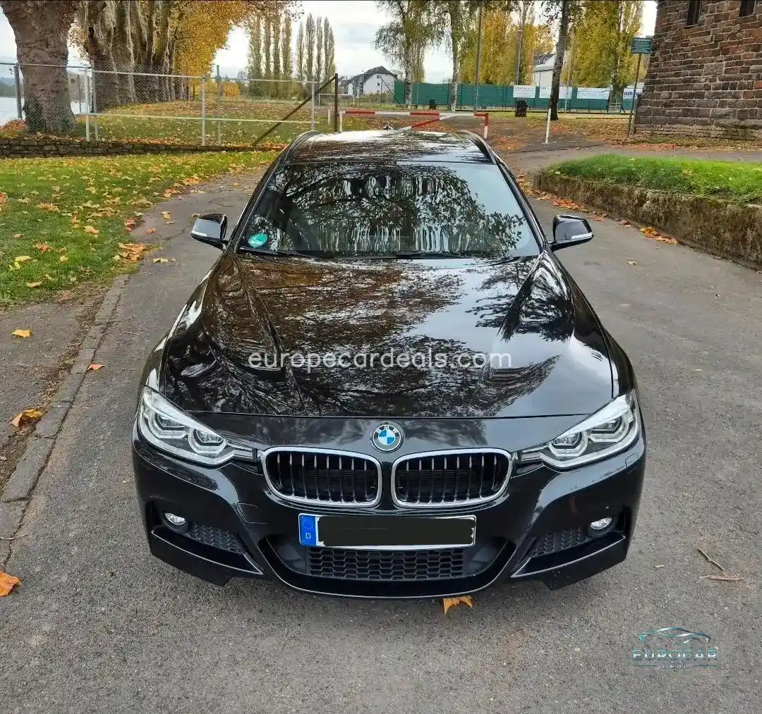 BMW 320