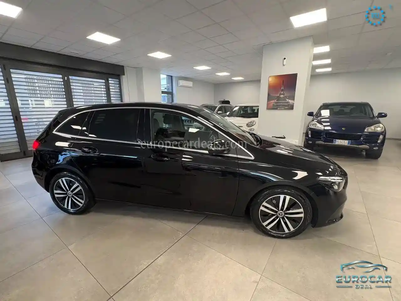 Mercedes-Benz B 180