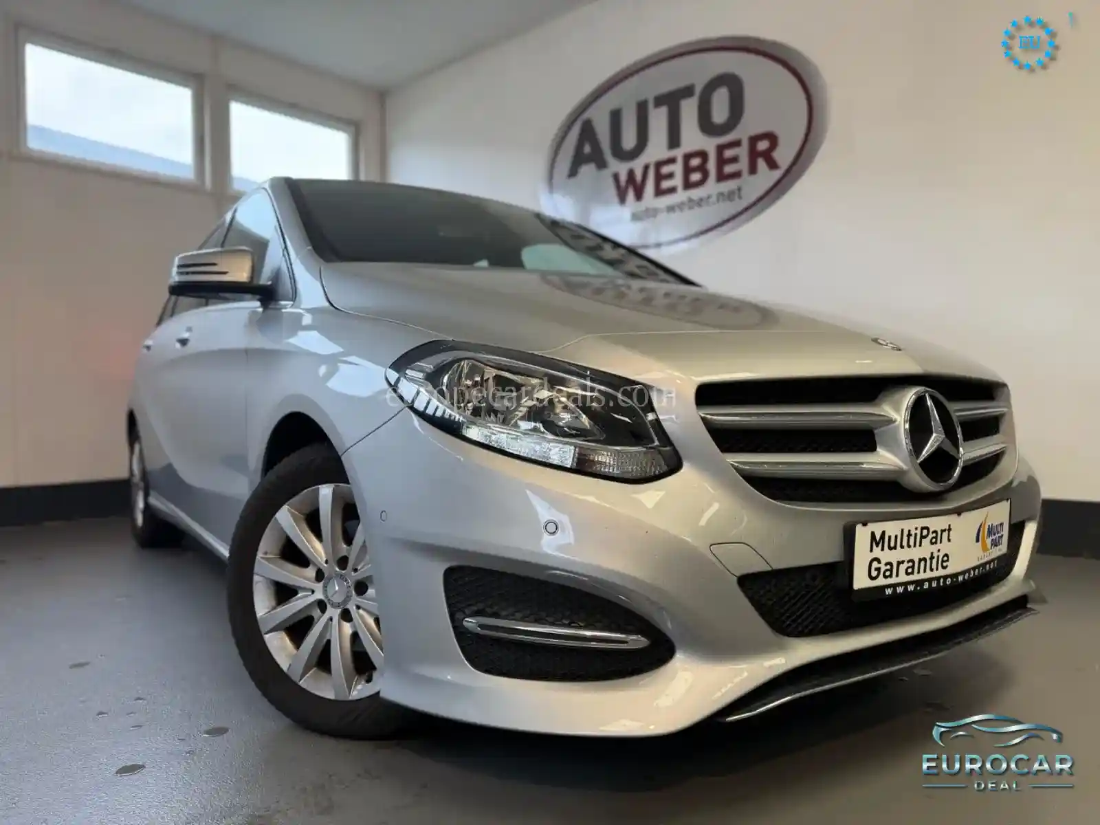 Mercedes-Benz B 180