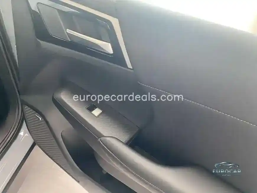 Mitsubishi Plug-in Hybrid Outlander