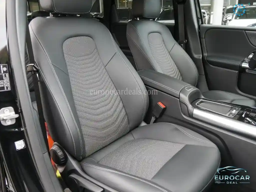 Mercedes-Benz B 220