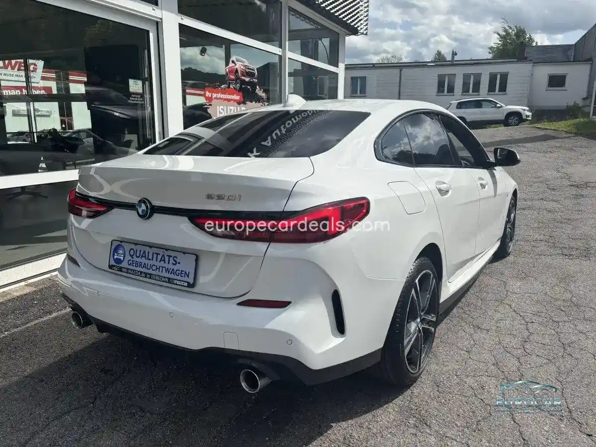 BMW 220