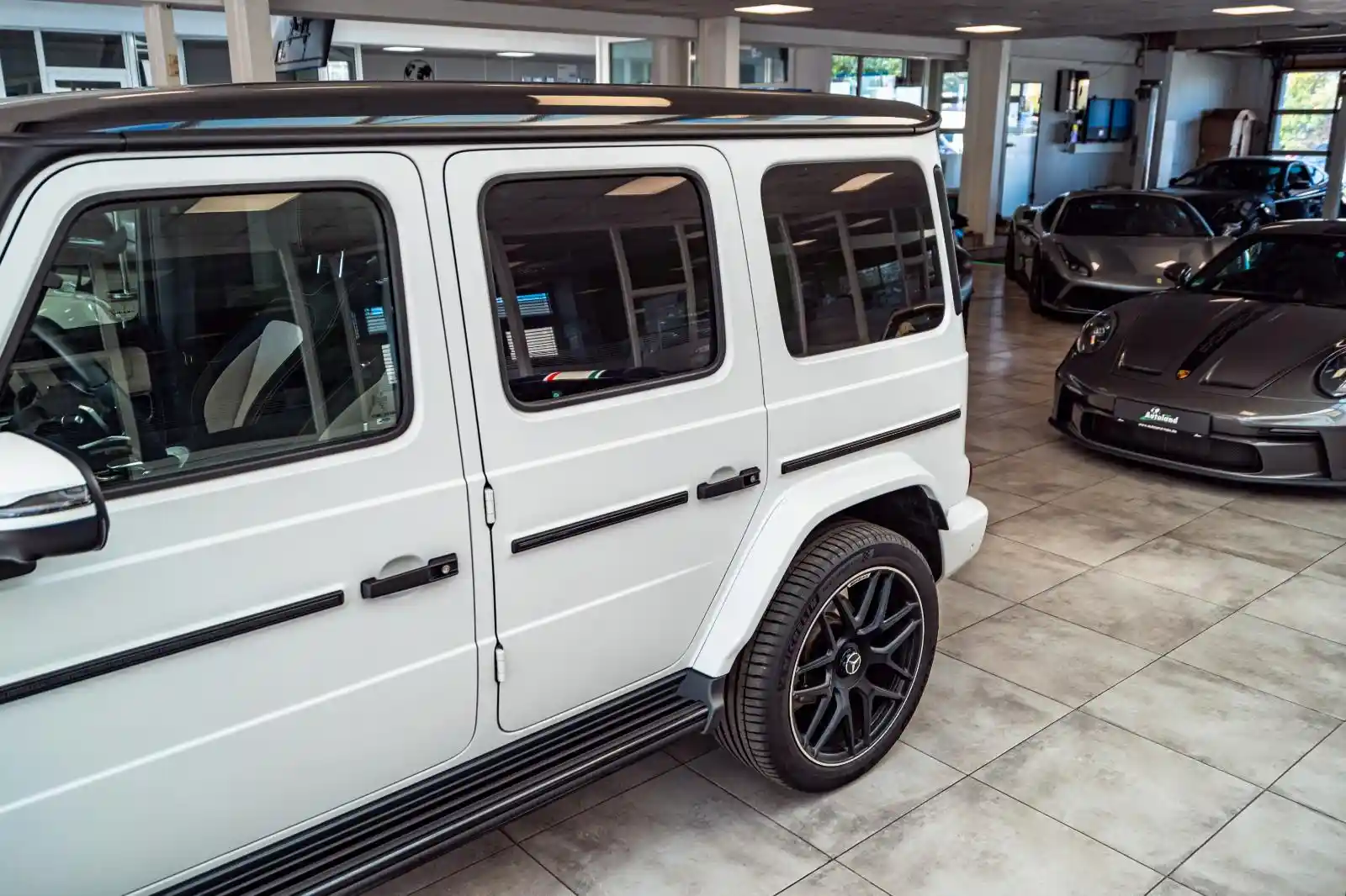 Mercedes-Benz G 500