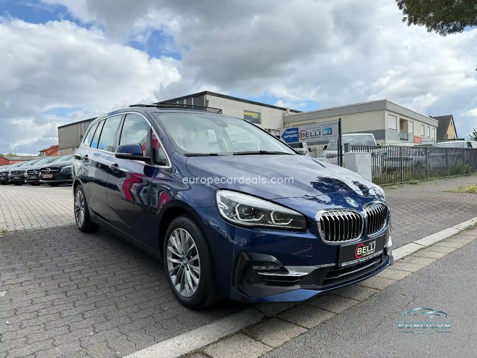 BMW 218