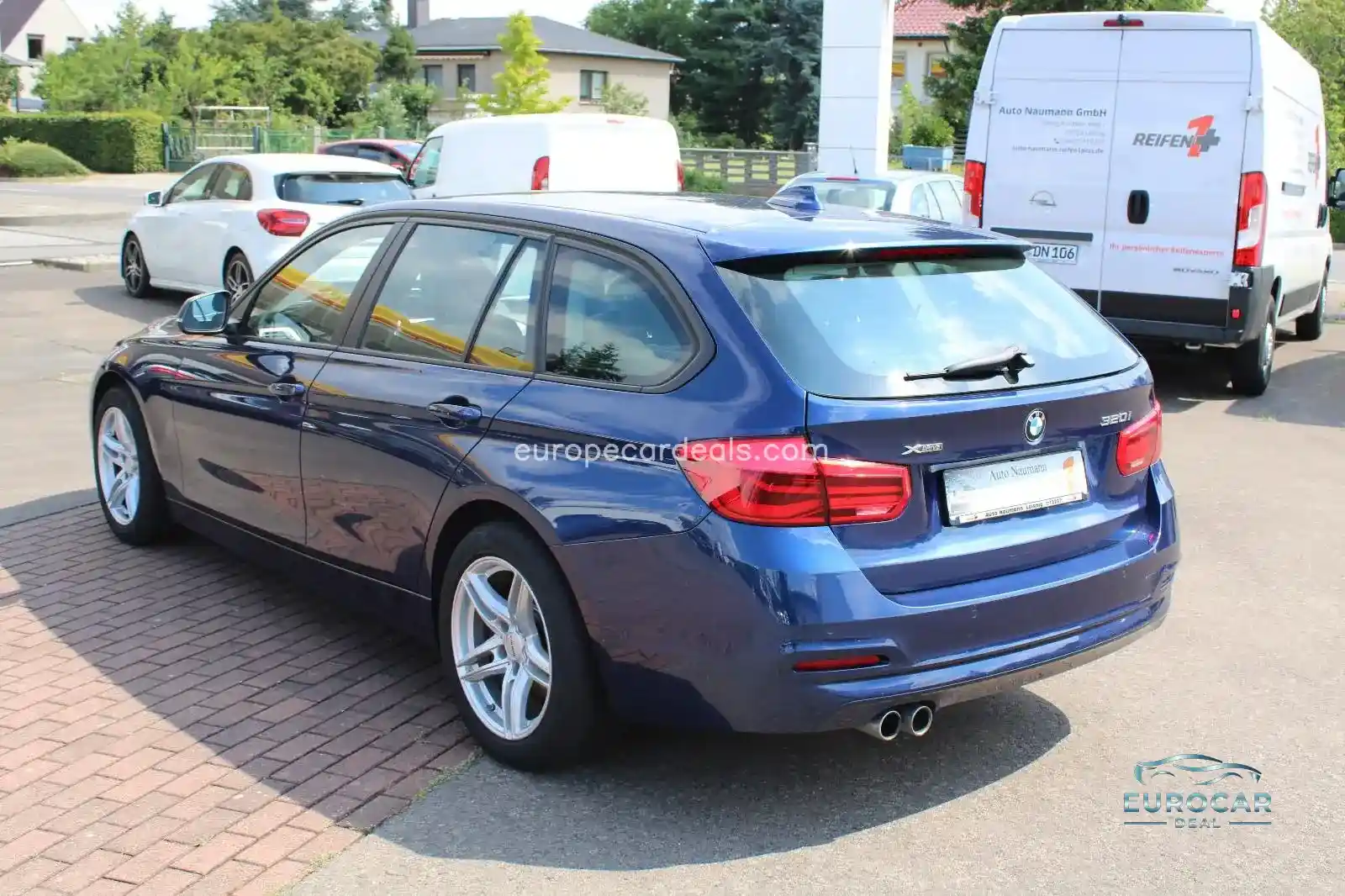 BMW 320