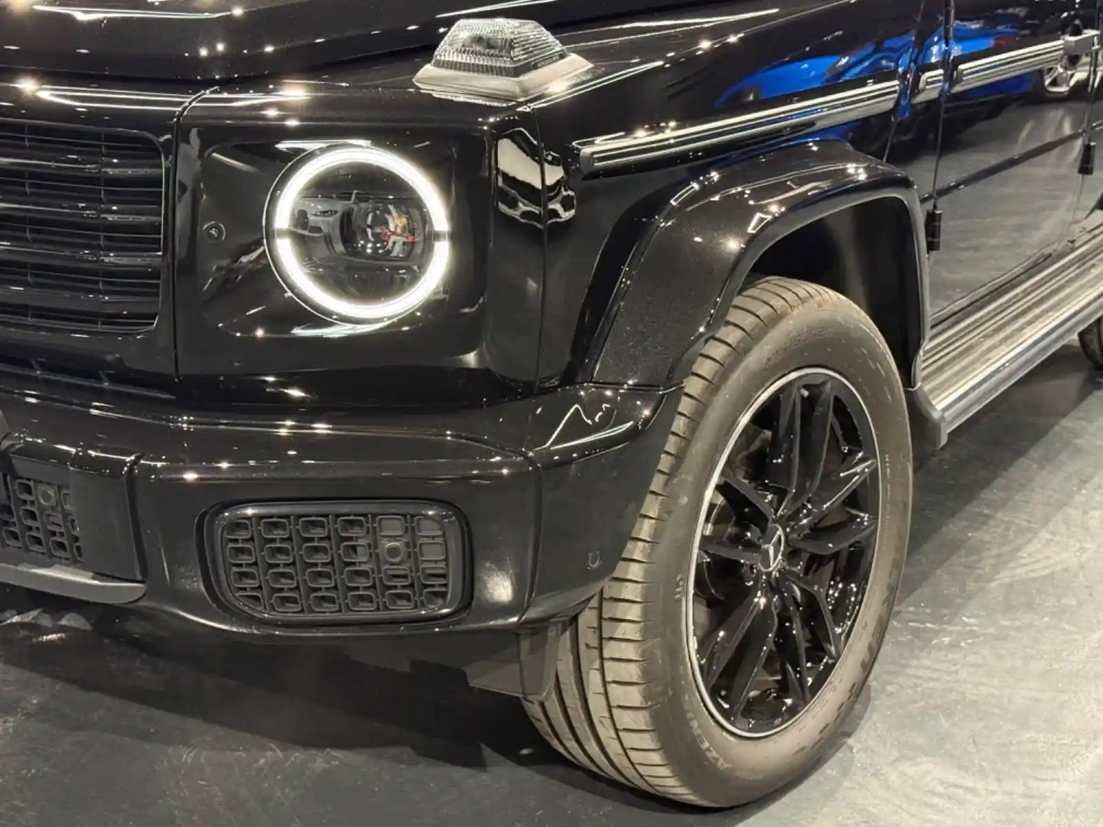 Mercedes-Benz G 500