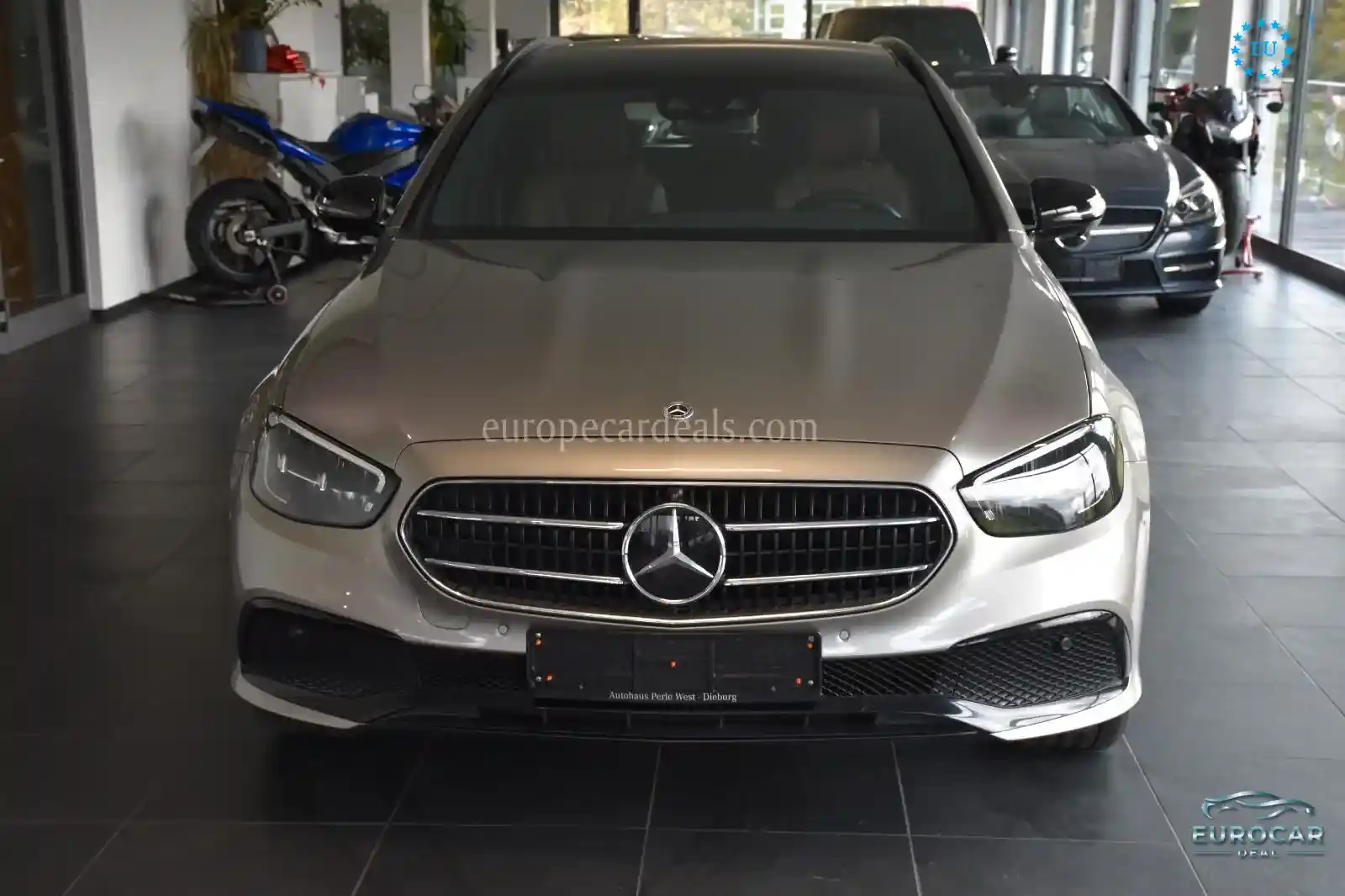 Mercedes-Benz E 300