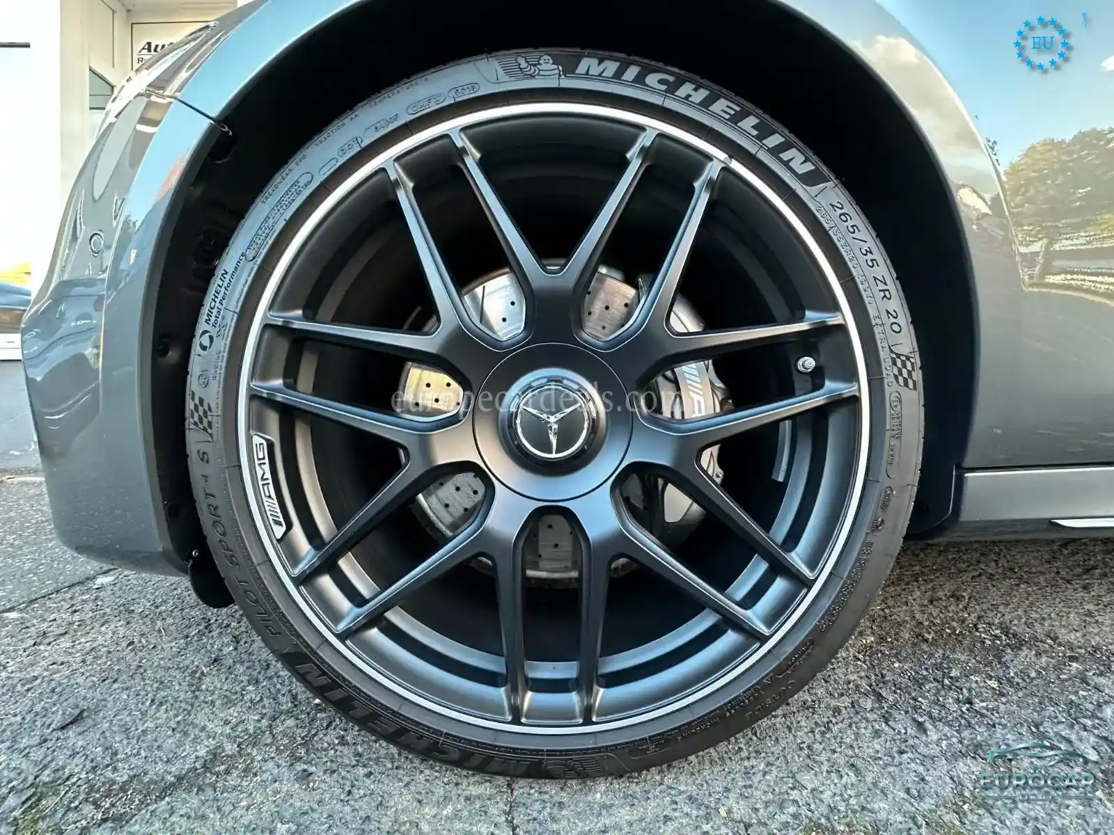 Mercedes-Benz E 63 AMG