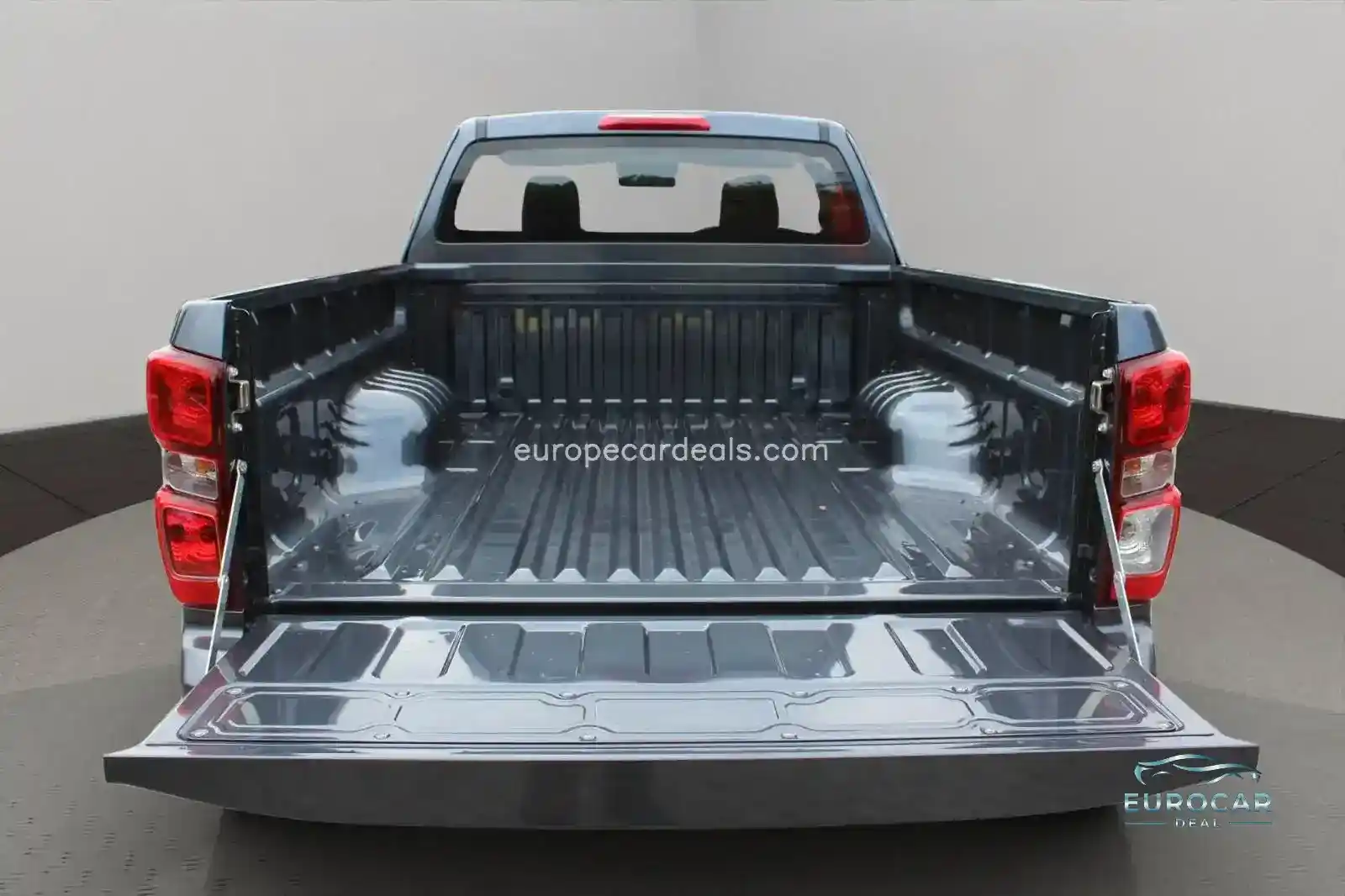 Space Cab 4×4 LS | VERFÜGBAR