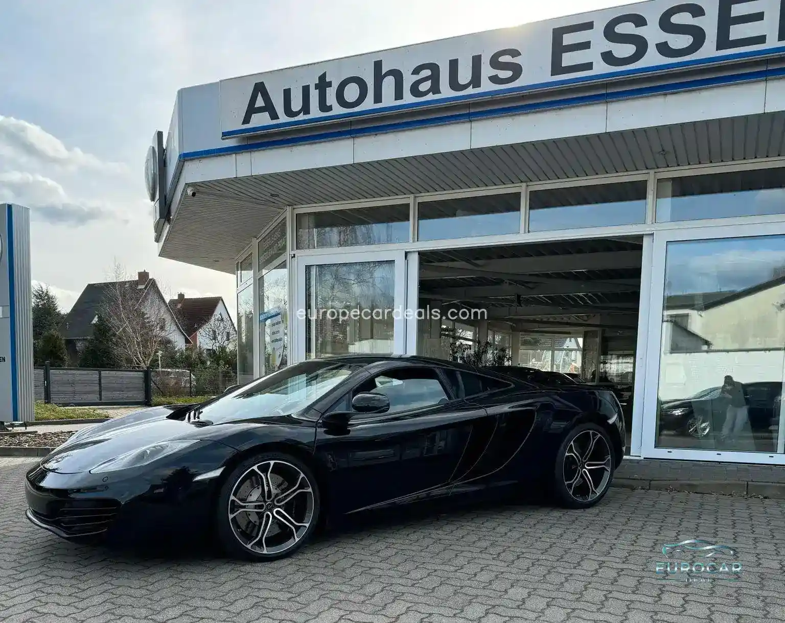 McLaren MP4-12C