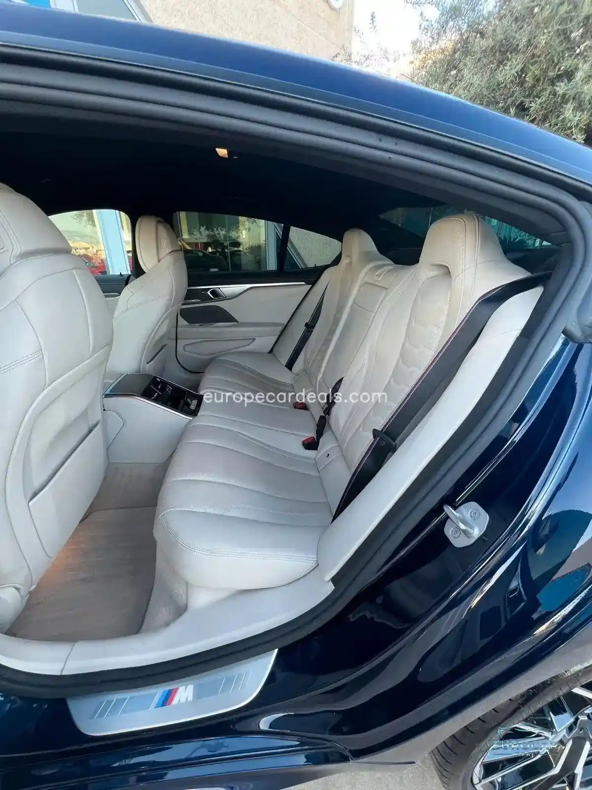 BMW 840