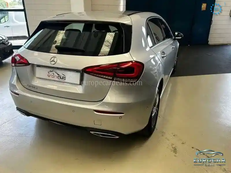 Mercedes-Benz A 180