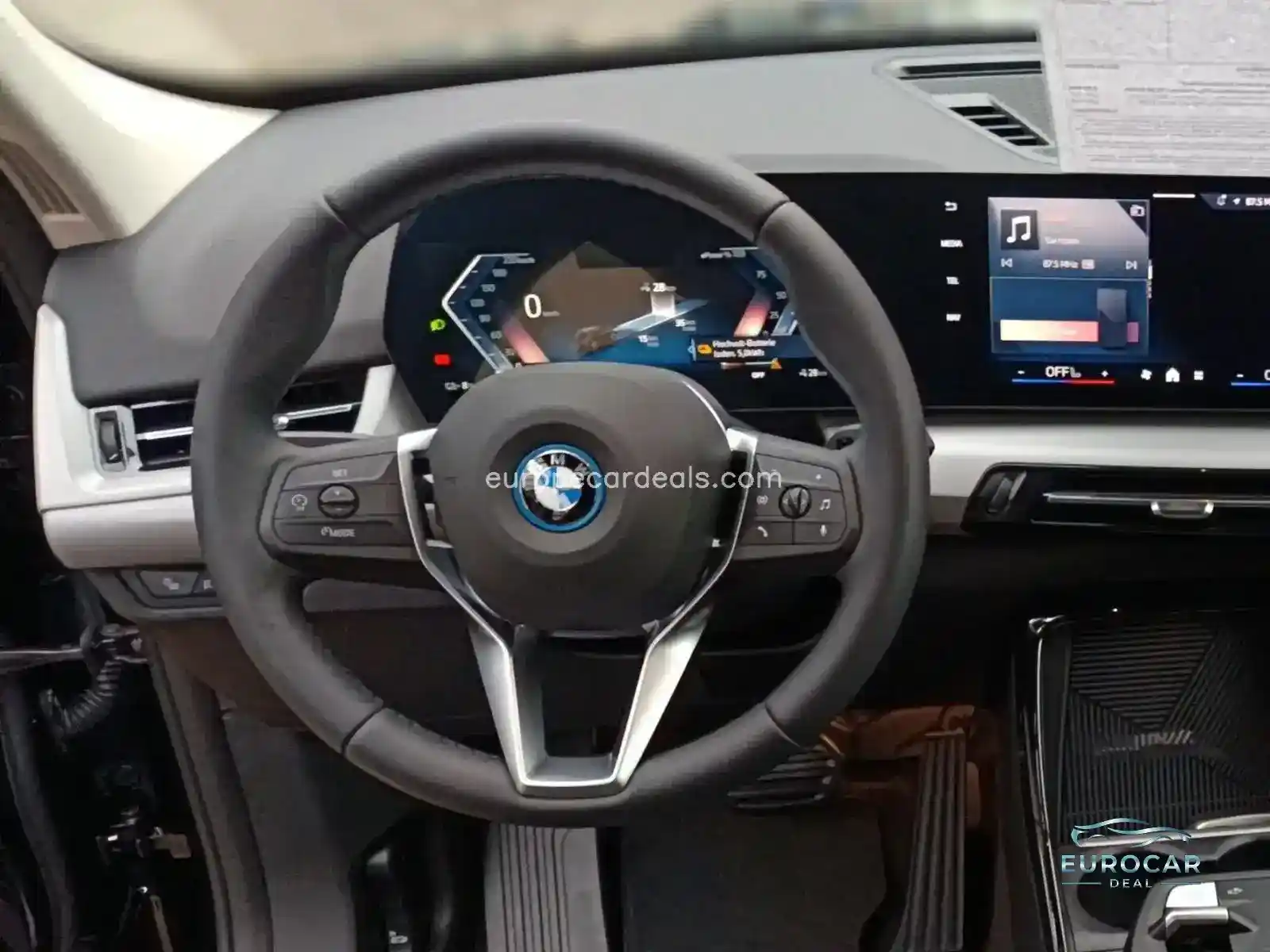 BMW iX1