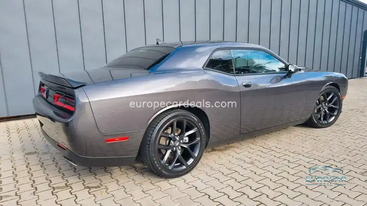 Dodge Challenger