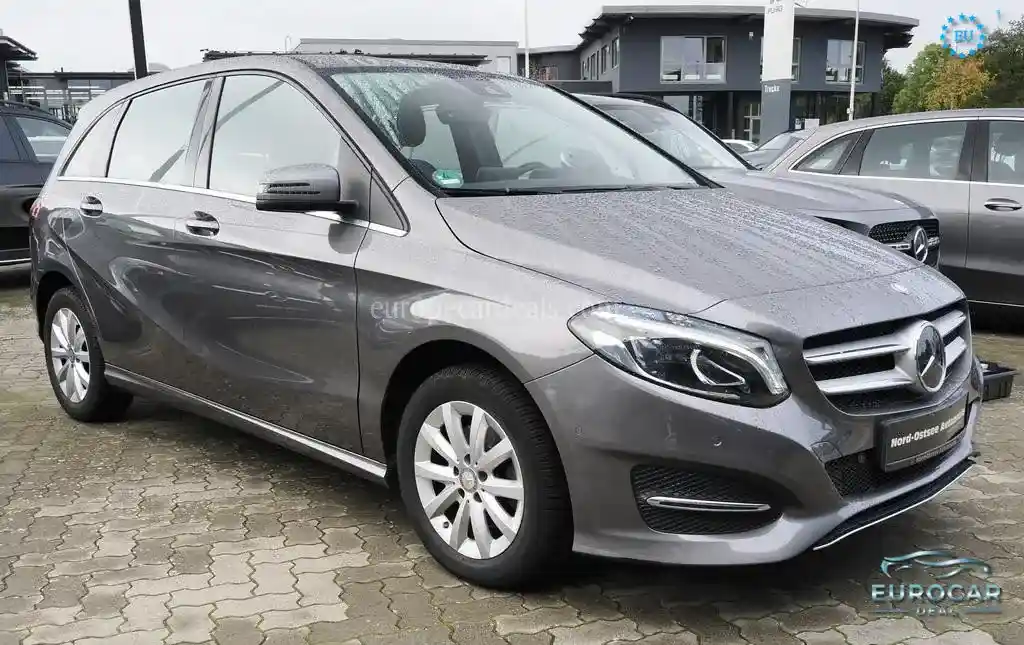 Mercedes-Benz B 200