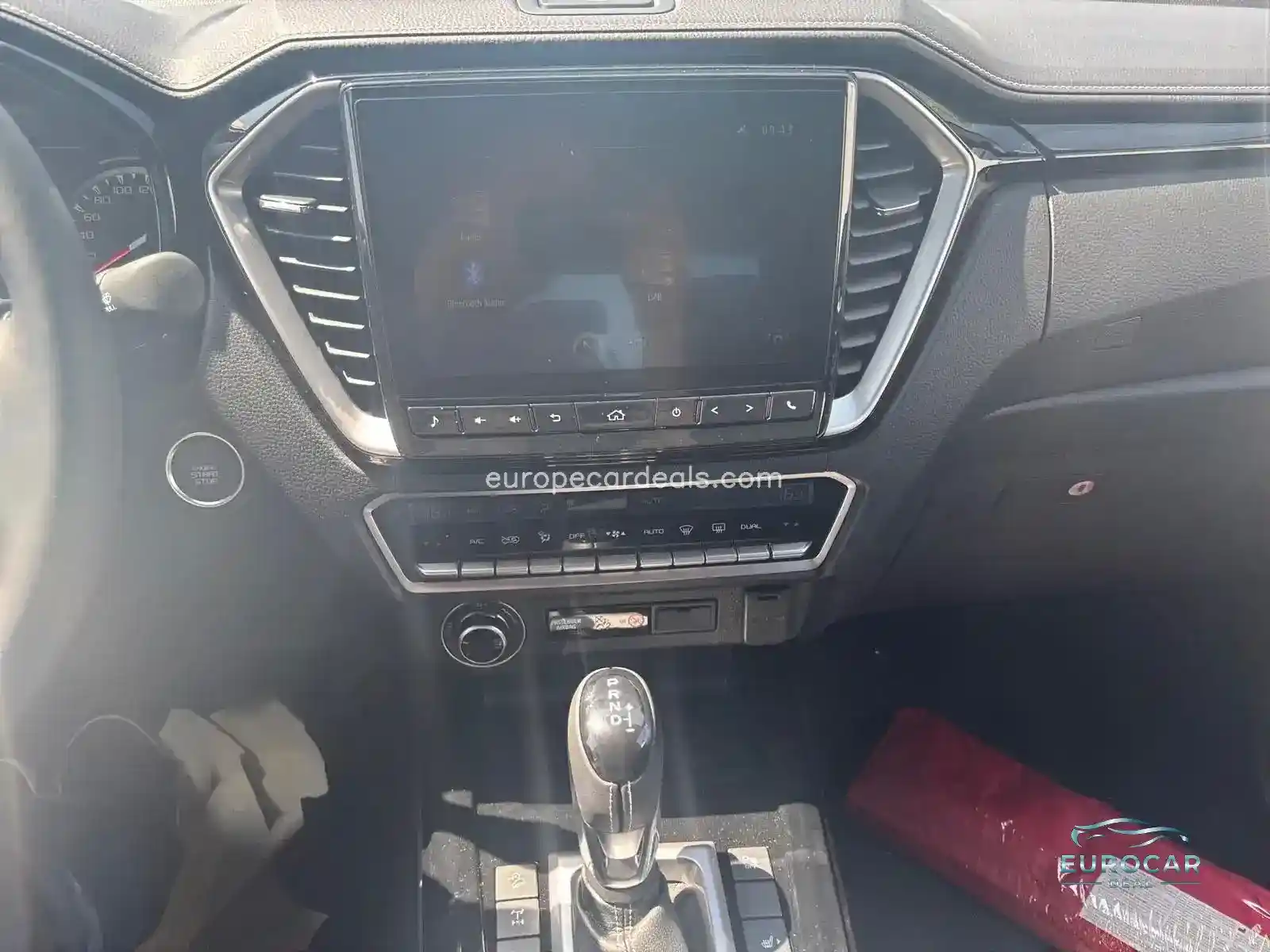 Double Cab 4WD AT Automatik – V-Cross