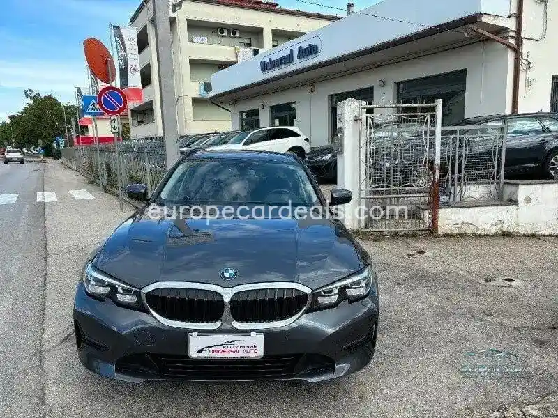 BMW 320
