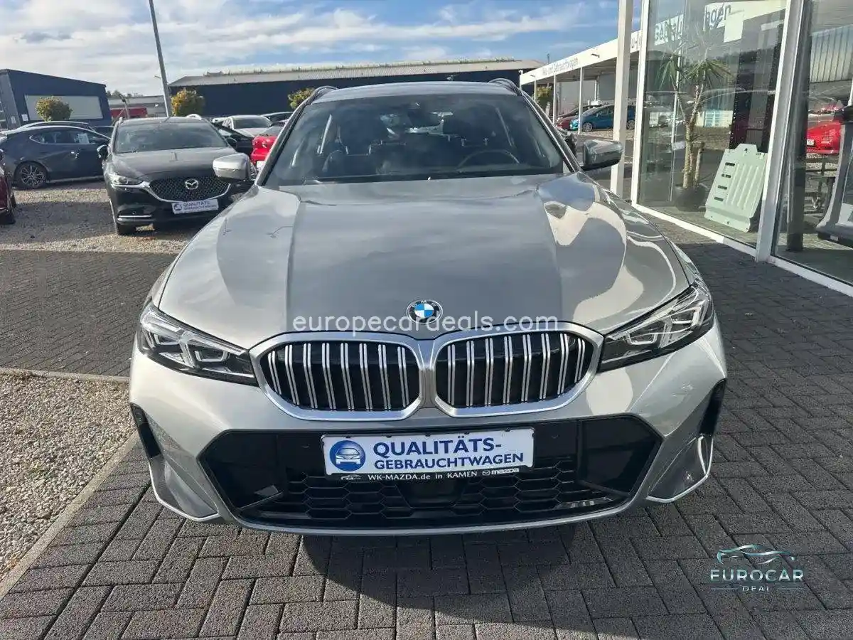 BMW 330