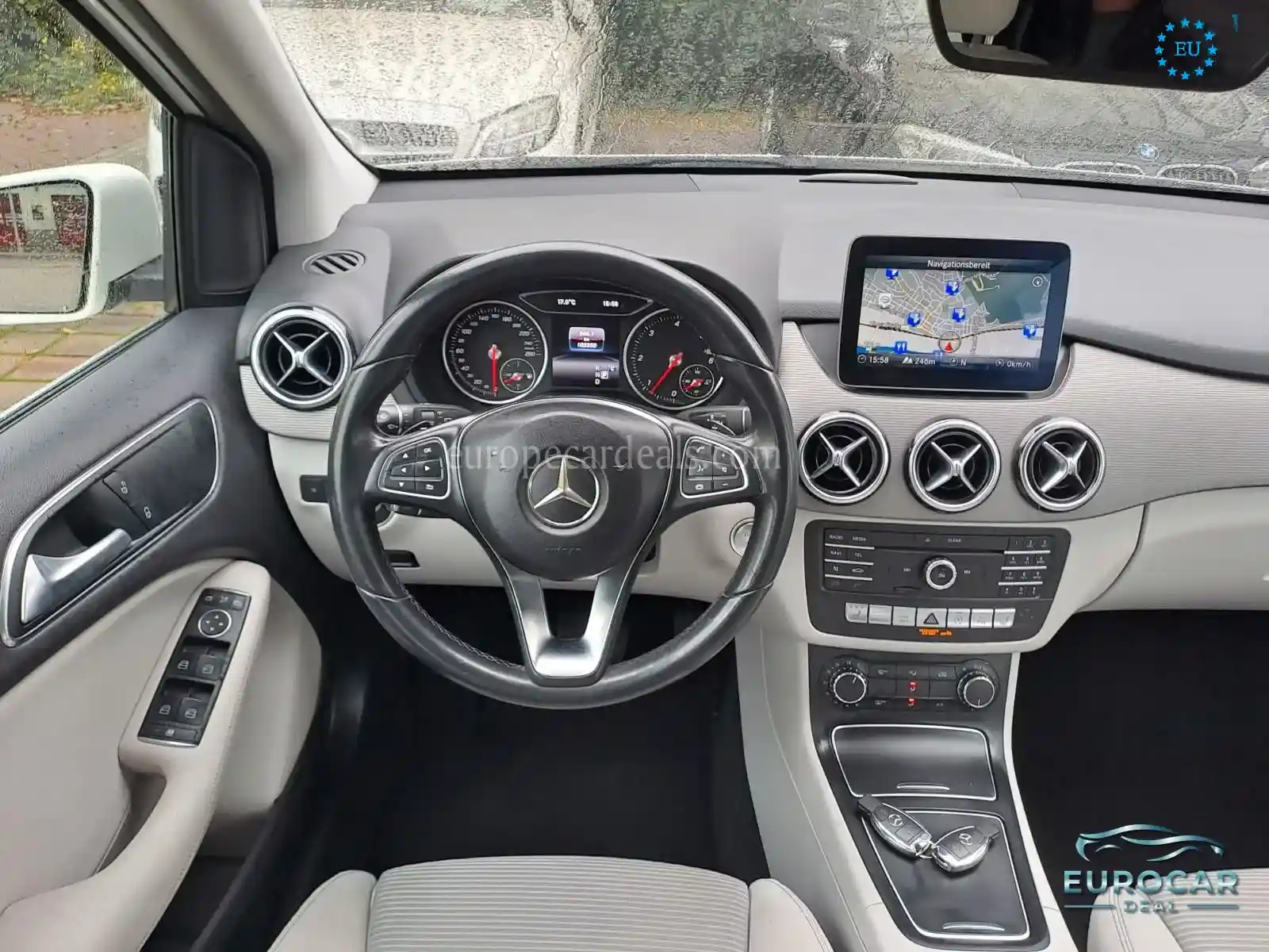 Mercedes-Benz B 200