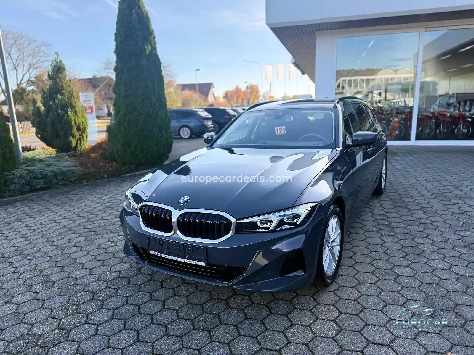 BMW 320