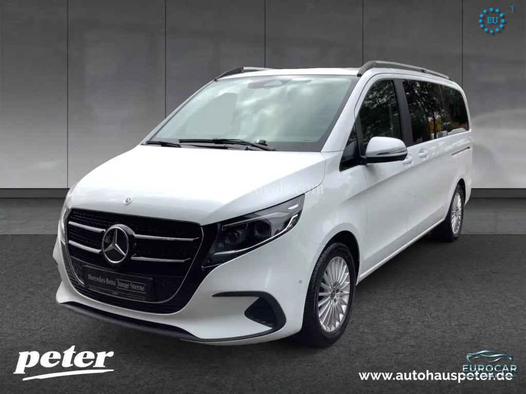 Mercedes-Benz V 220