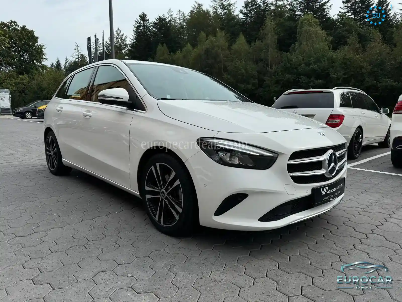 Mercedes-Benz B 180