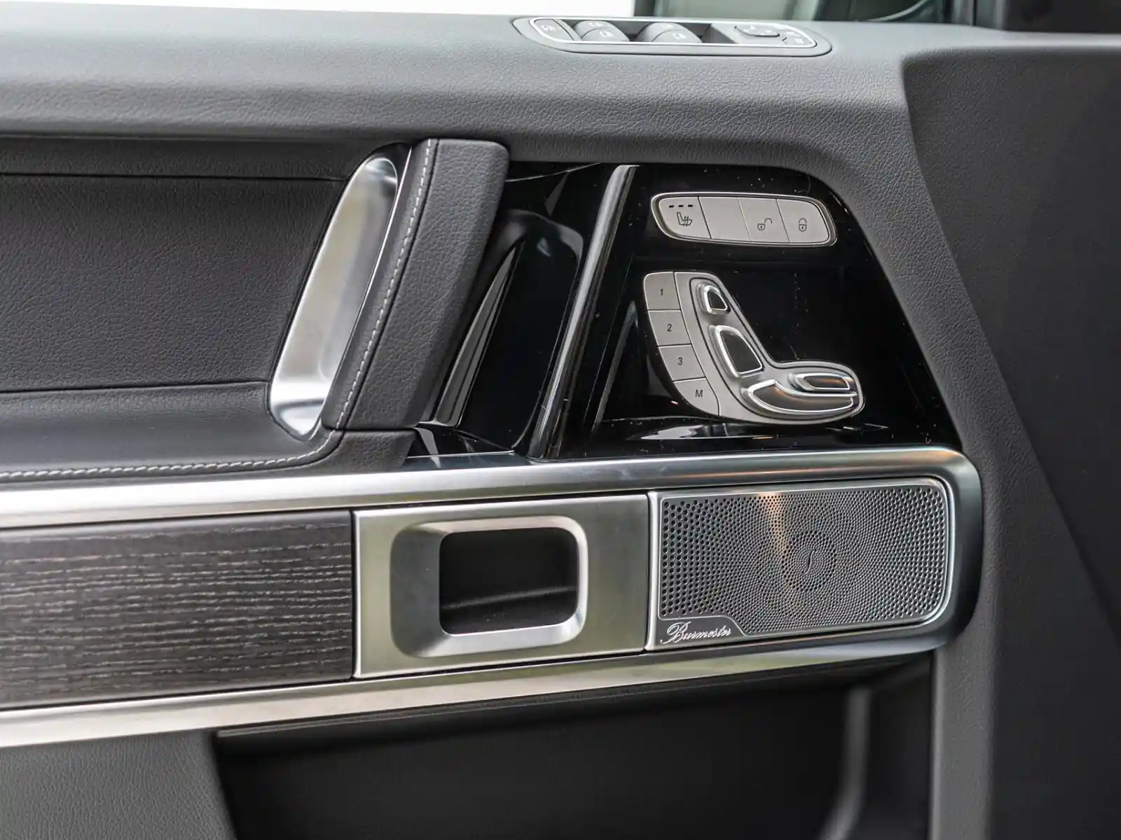 Mercedes-Benz G 500
