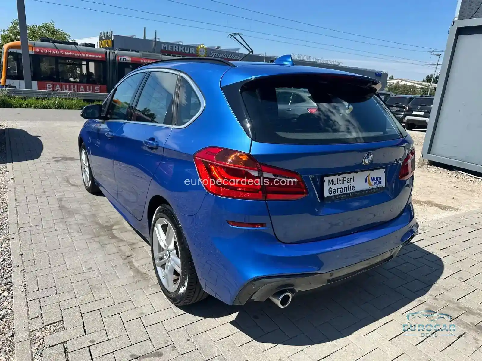 BMW 216