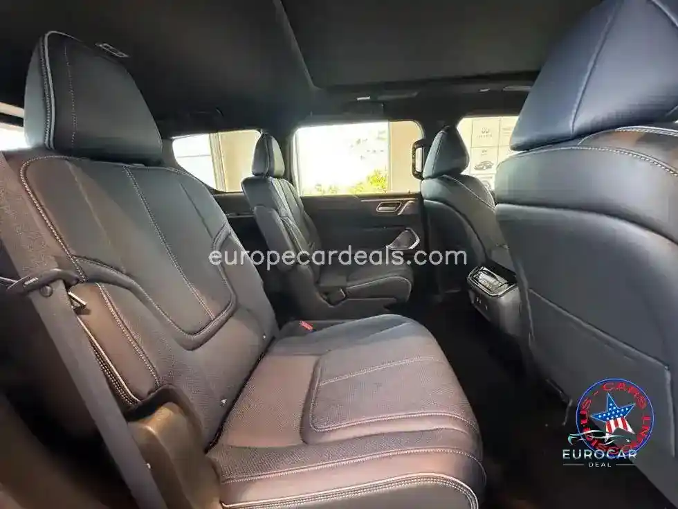 Infiniti QX80