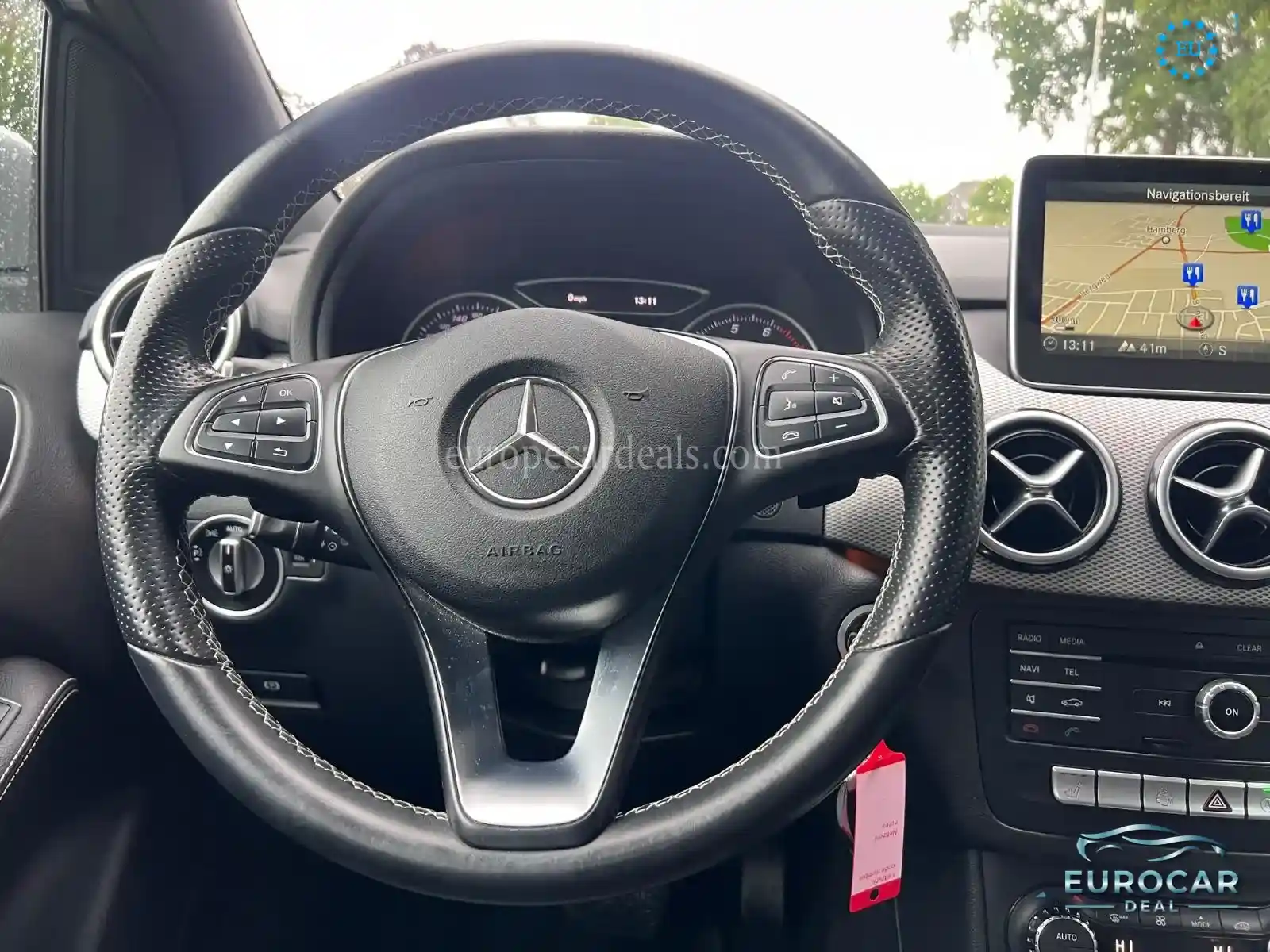 Mercedes-Benz B 220