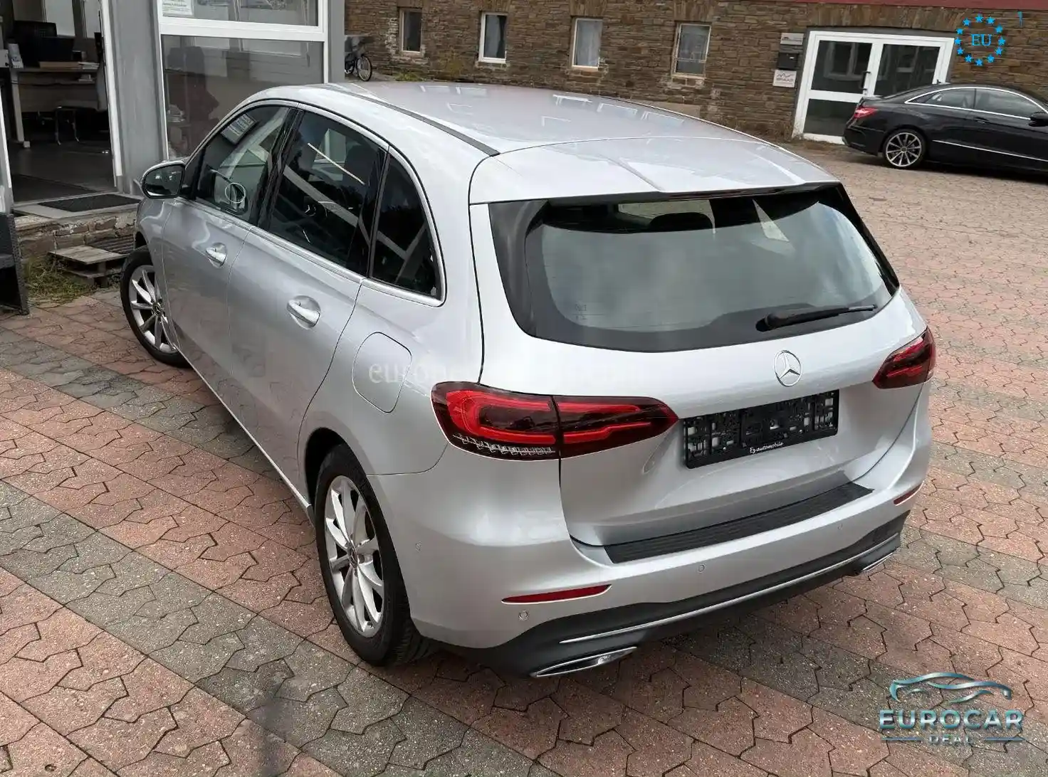 Mercedes-Benz B 200