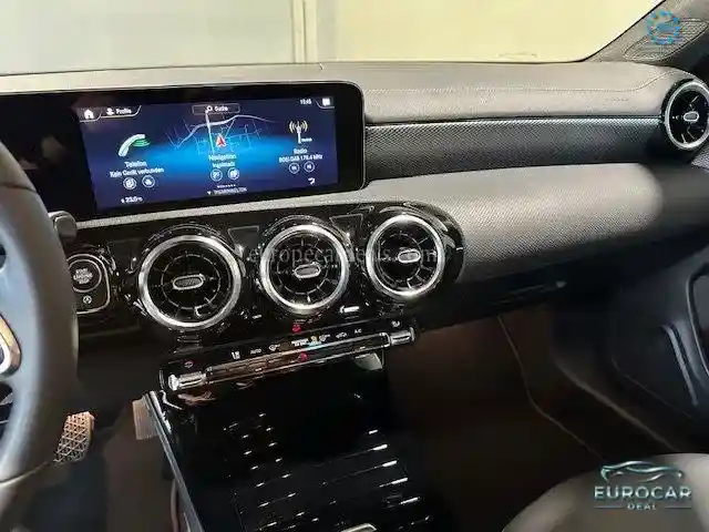 Mercedes-Benz CLA 200 Shooting Brake