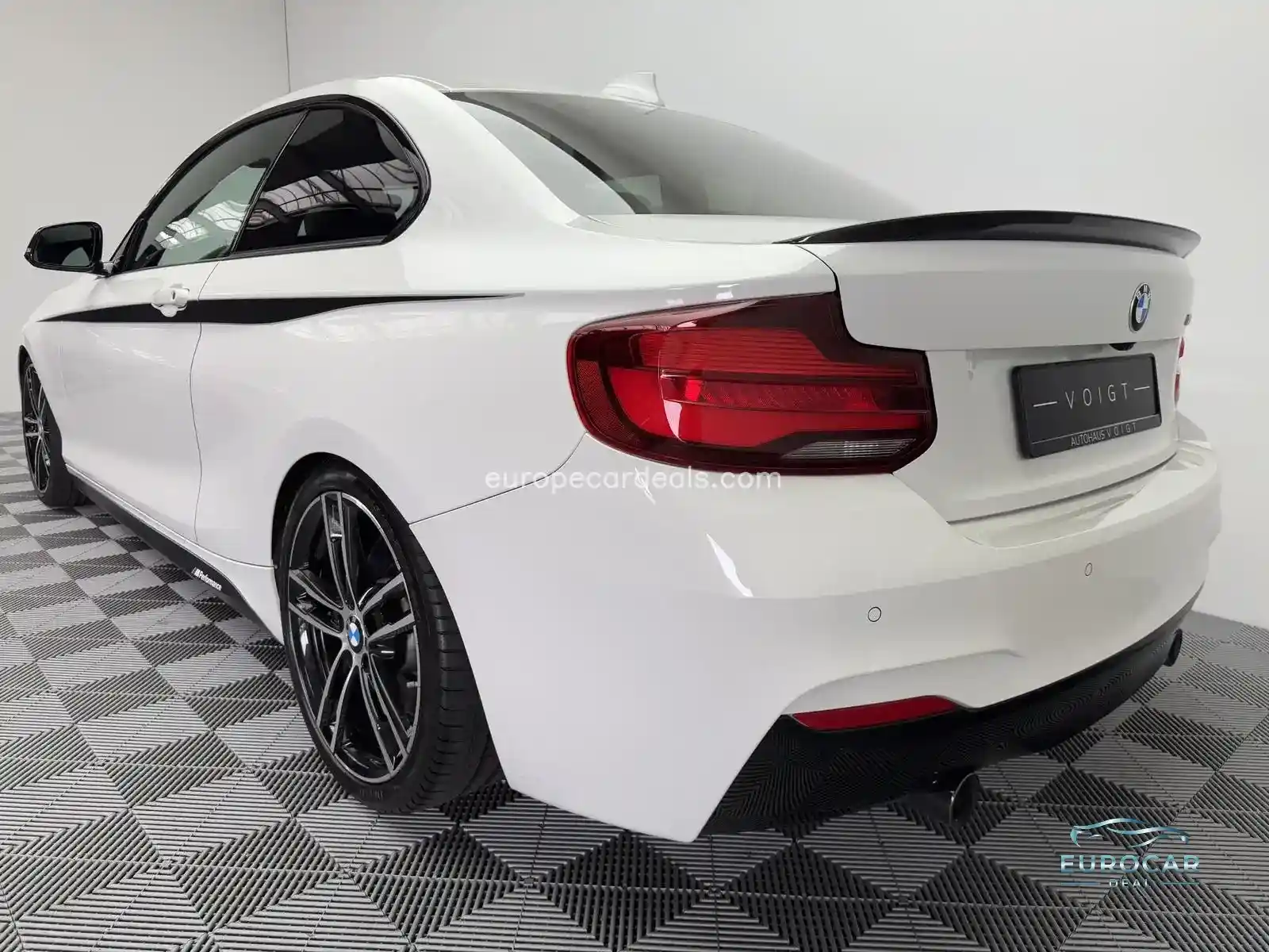 BMW M240i