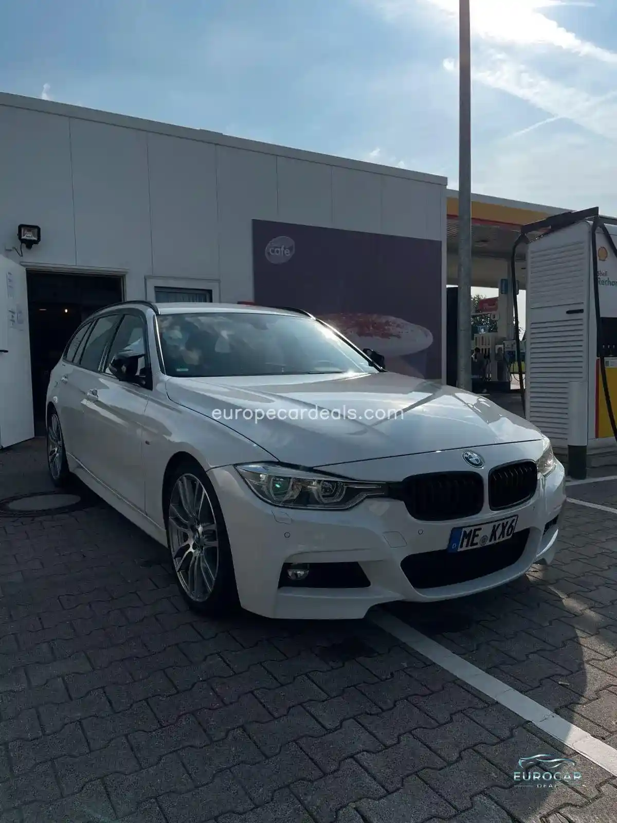 BMW 320