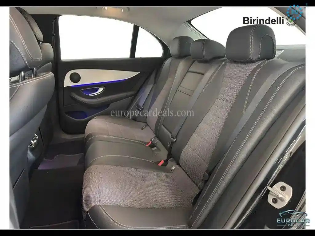 Mercedes-Benz E 220