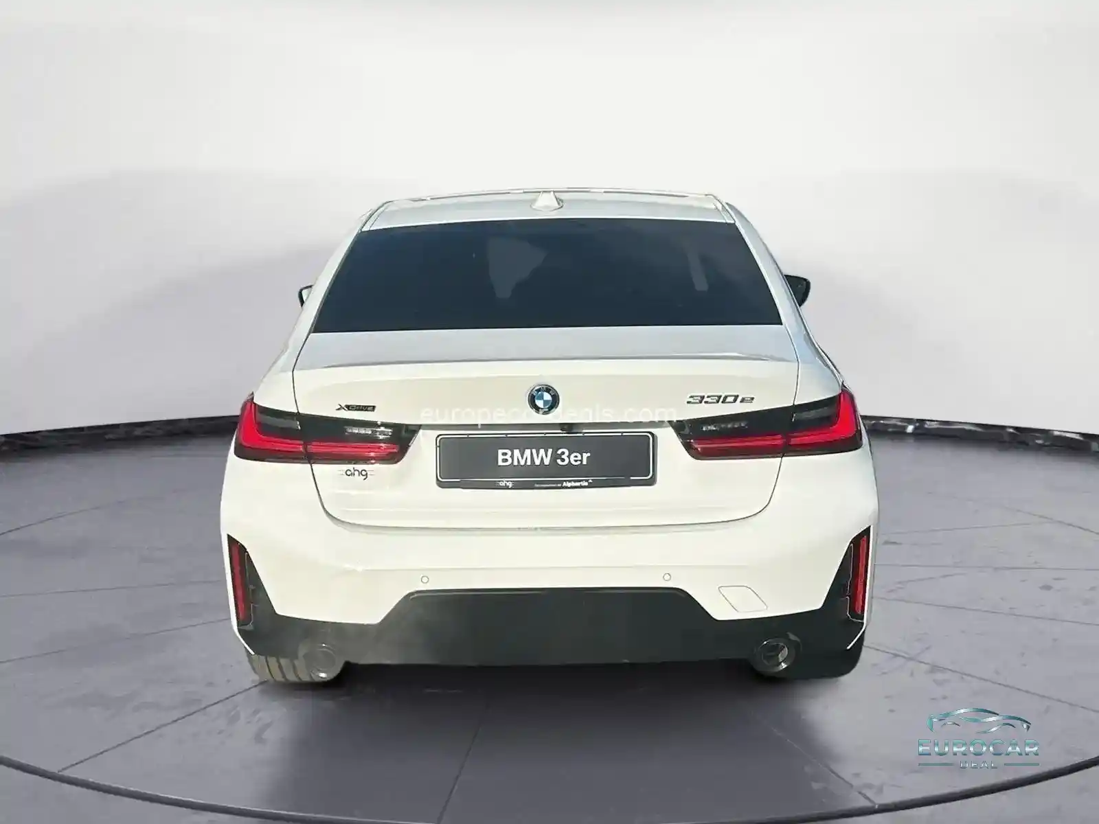 BMW 330