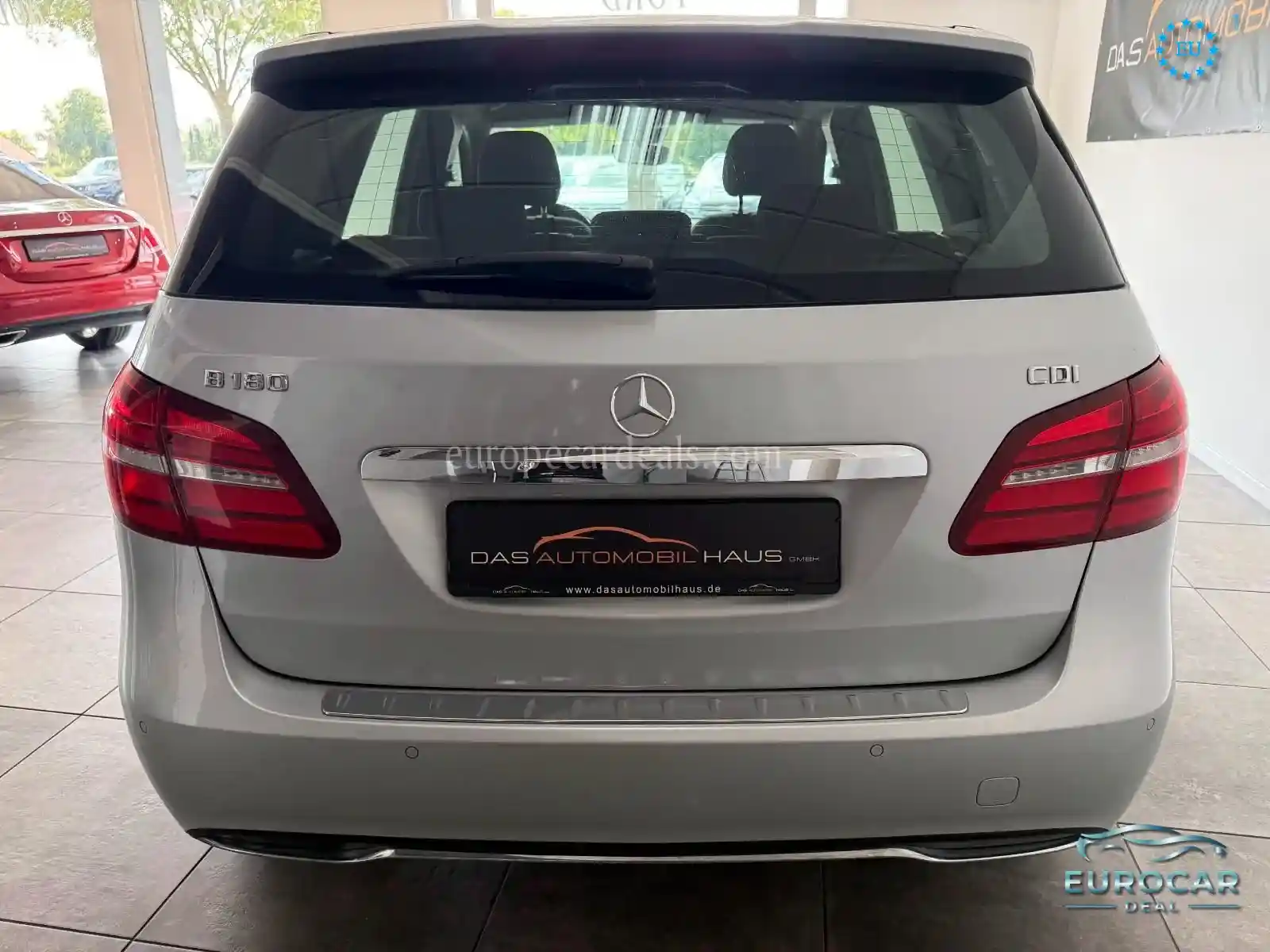 Mercedes-Benz B 180