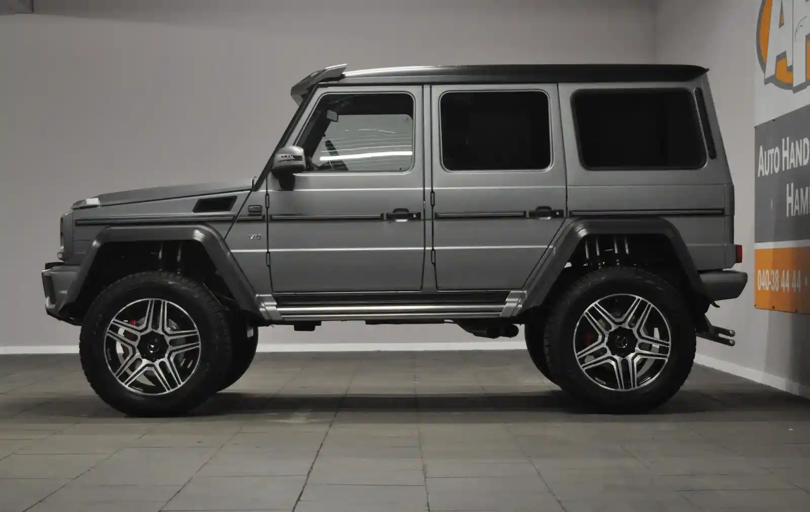 Mercedes-Benz G 500