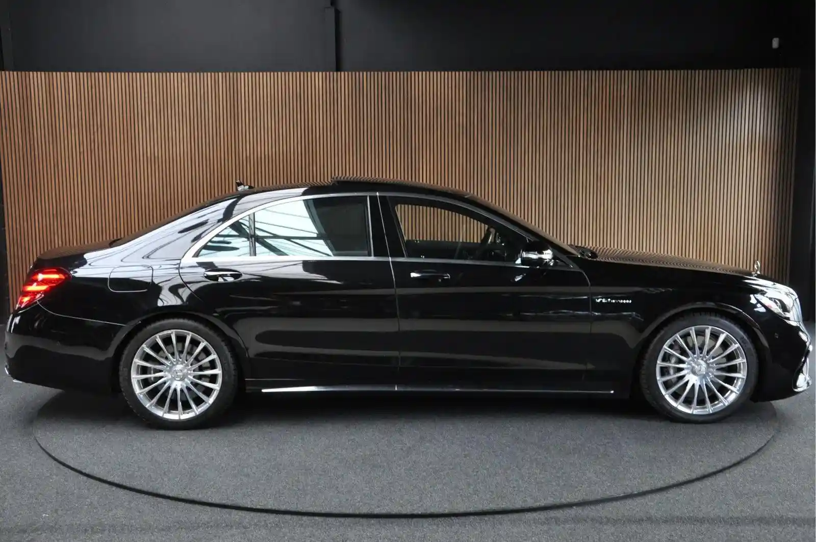 Mercedes-Benz S 65 AMG