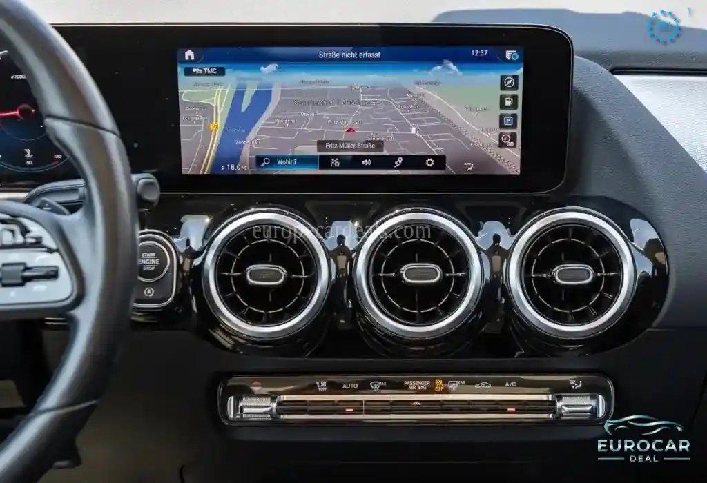 Mercedes-Benz B 180