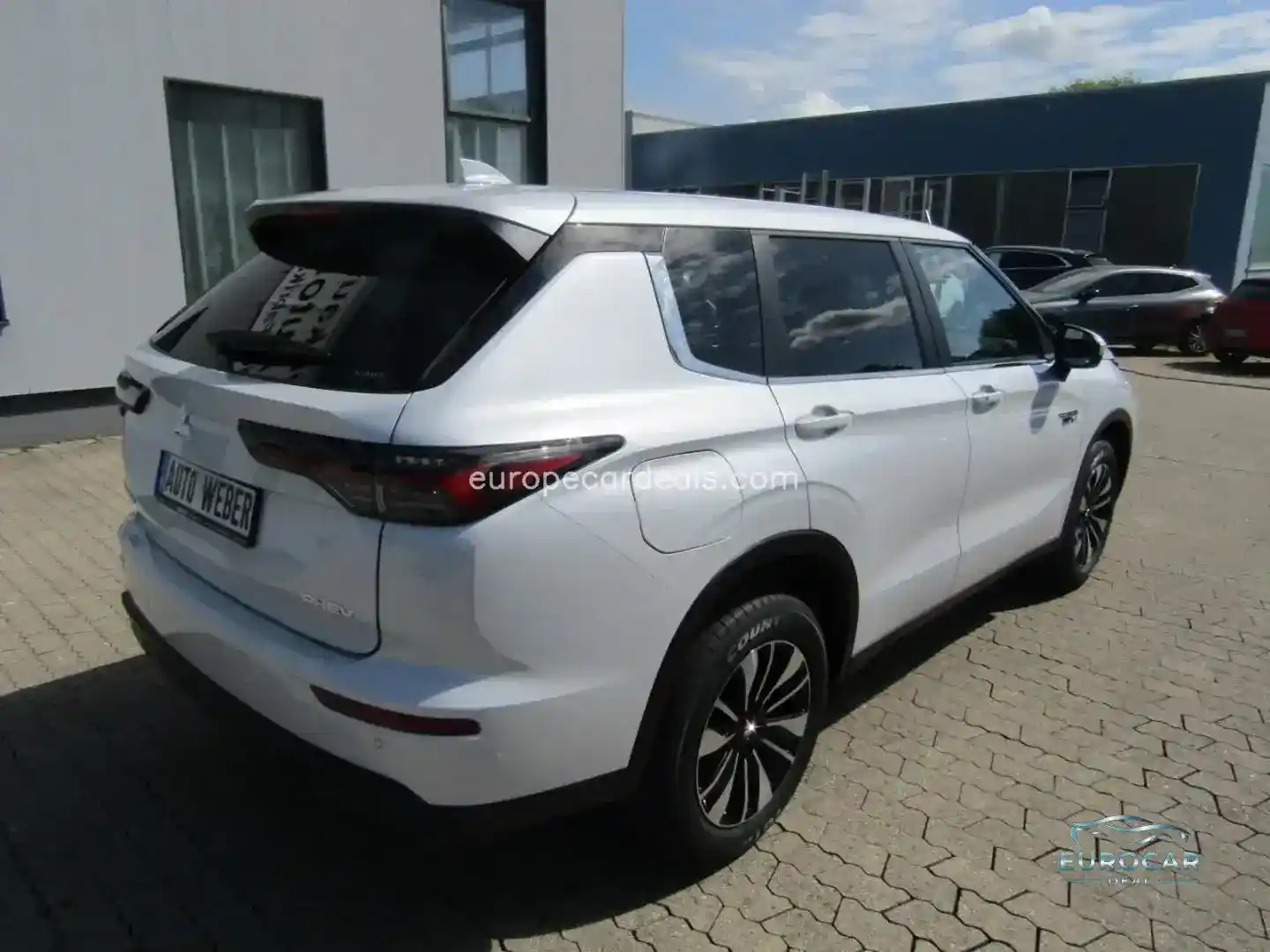 Mitsubishi Plug-in Hybrid Outlander