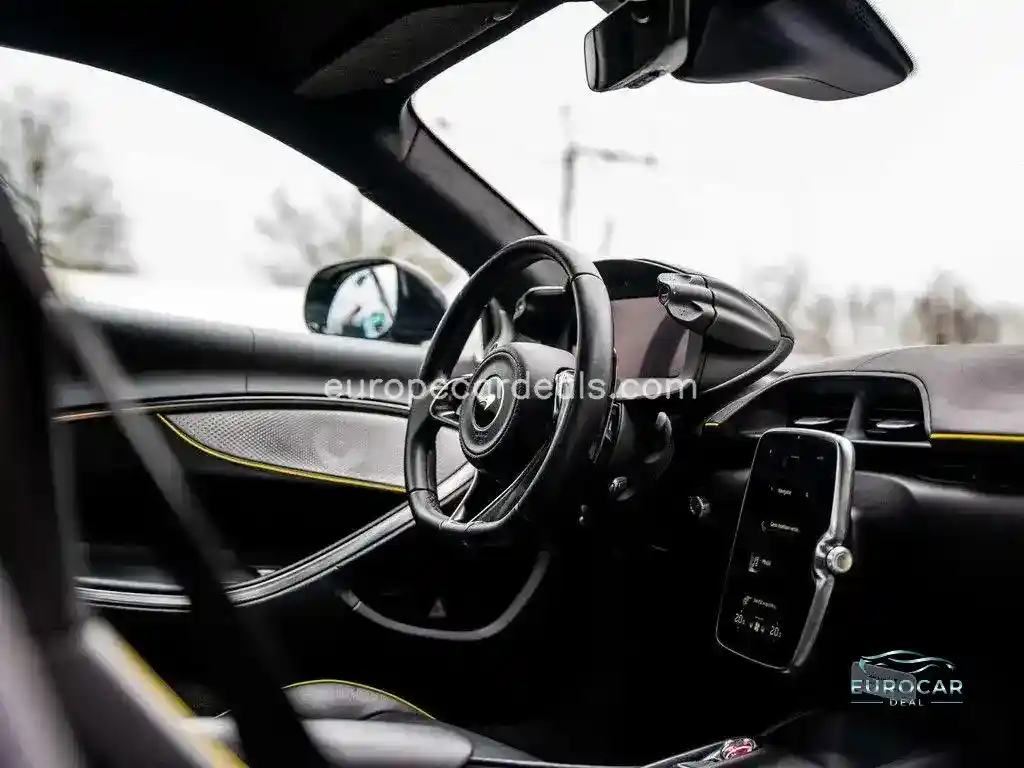 McLaren Artura