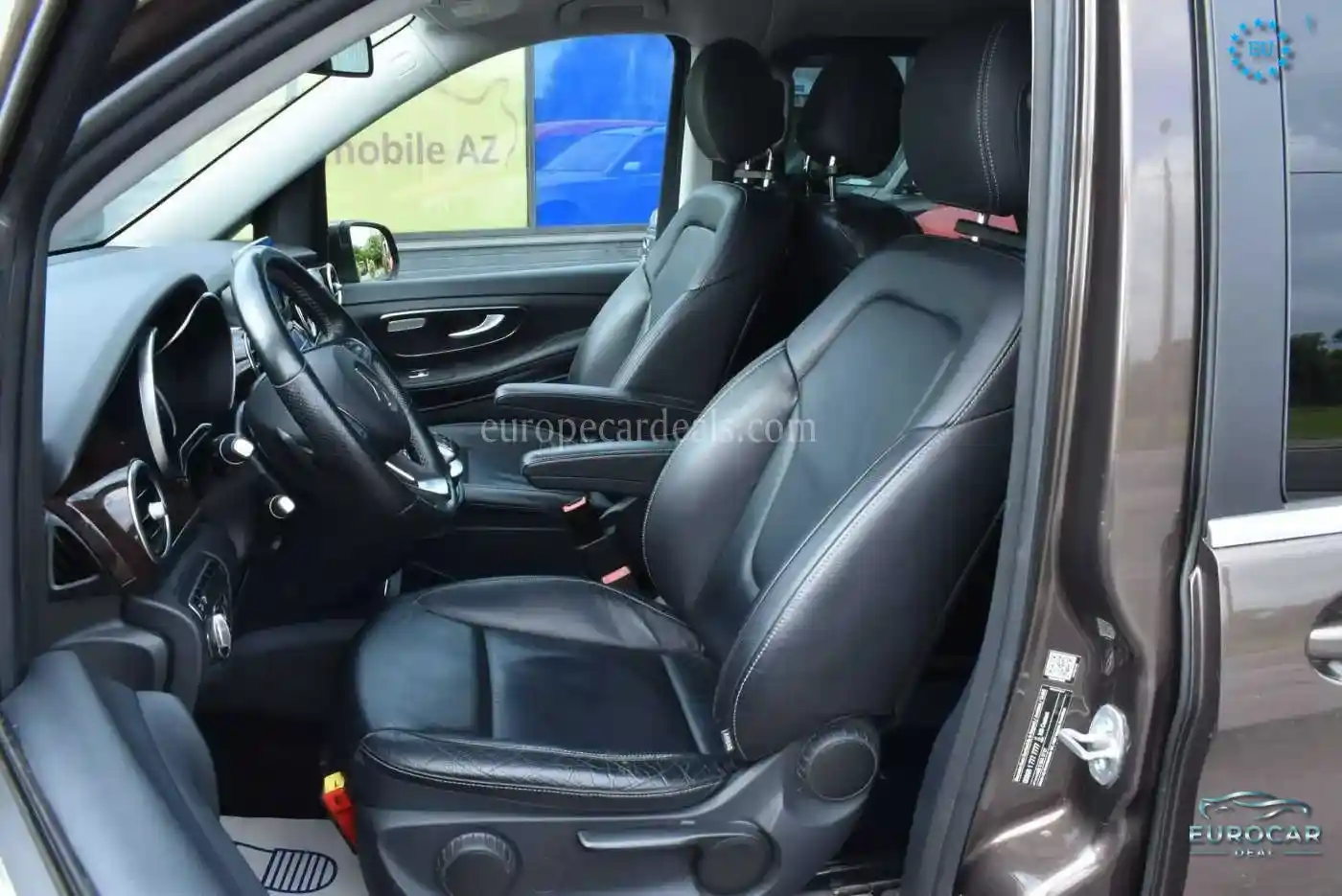 Mercedes-Benz V 250