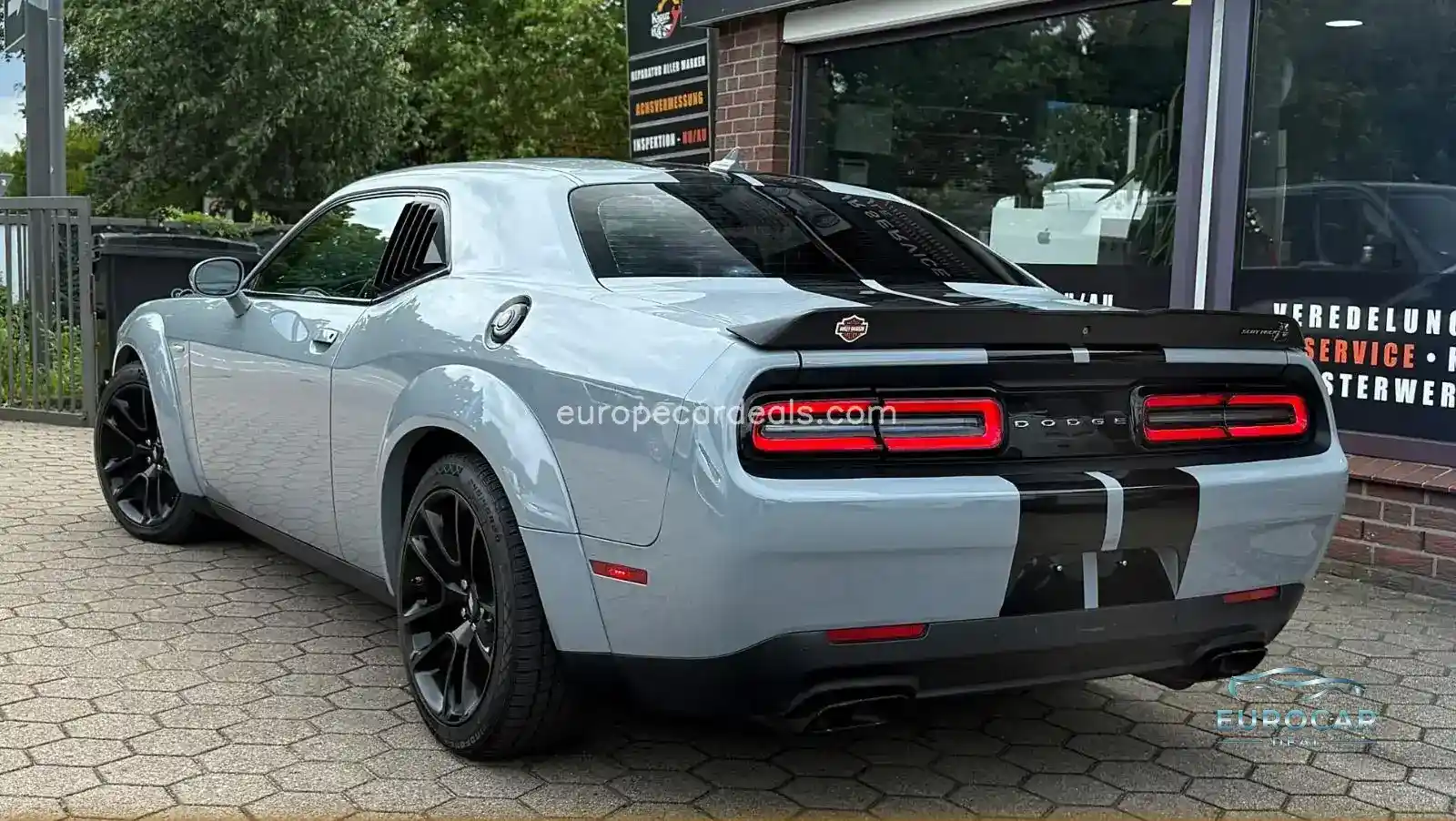Dodge Challenger