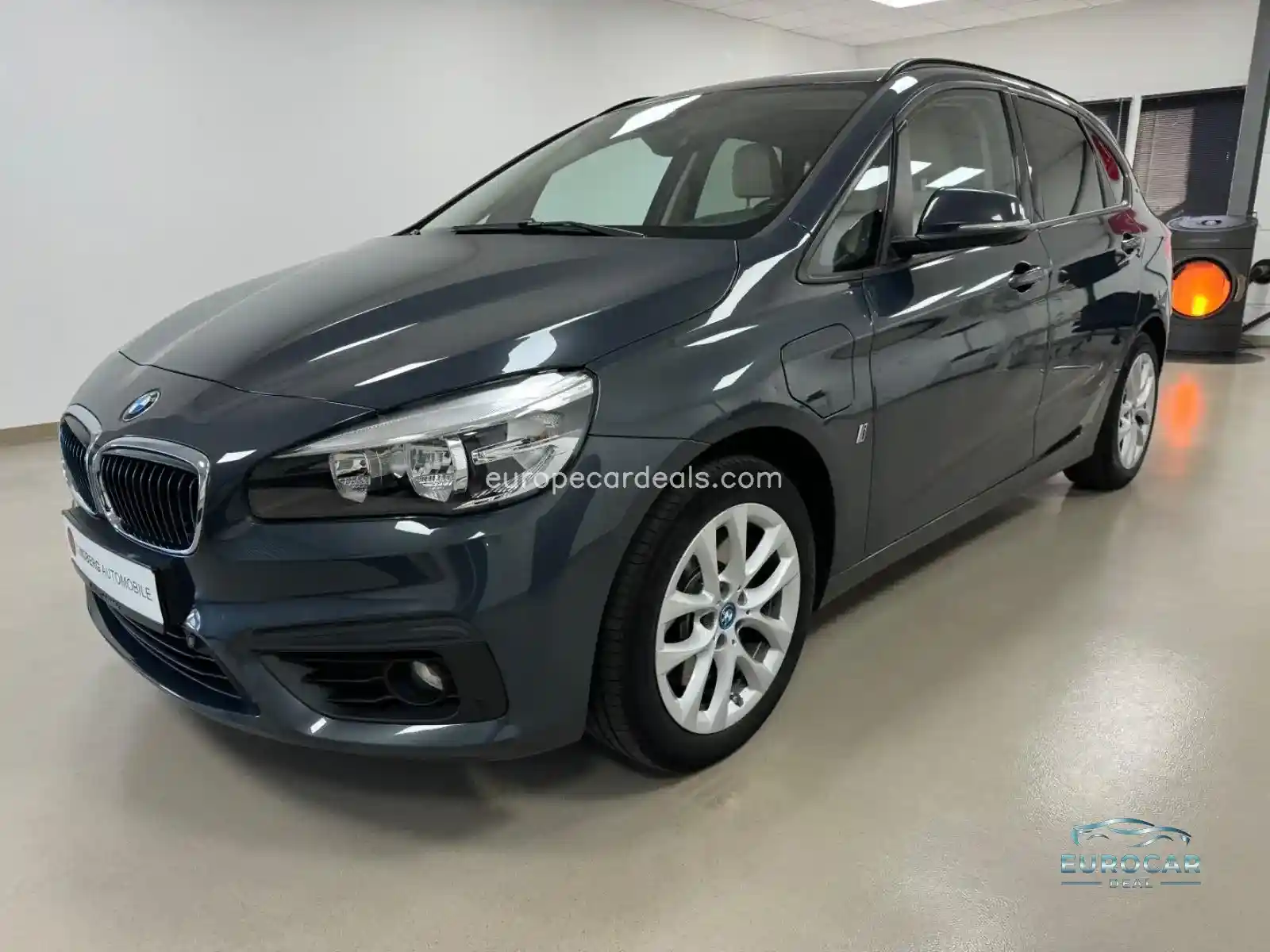 BMW 225