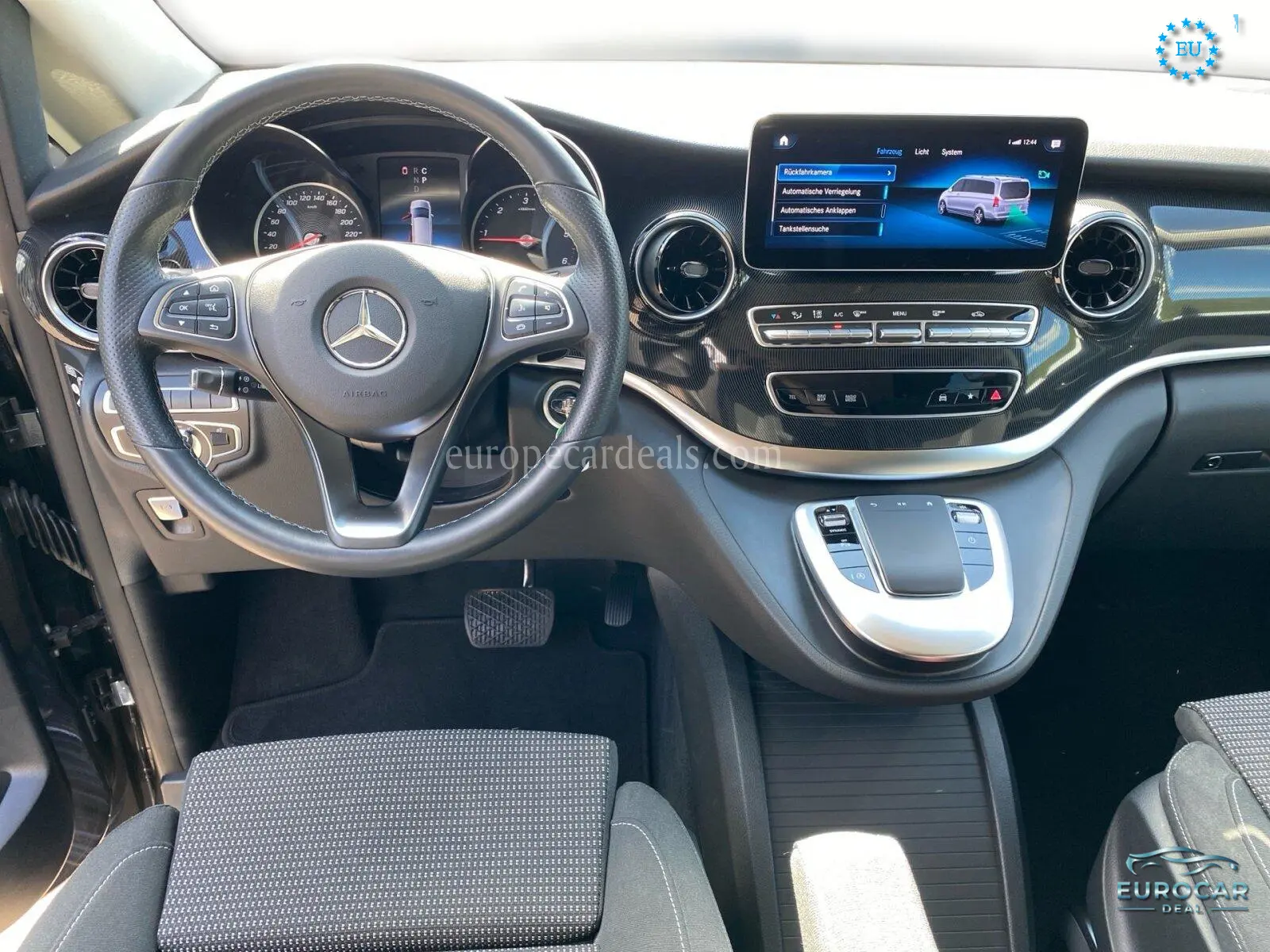 Mercedes-Benz V 220